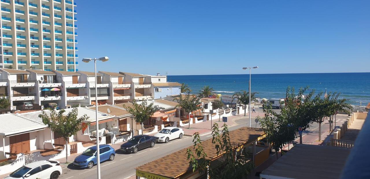 Villaislandia Oropesa del Mar Bagian luar foto